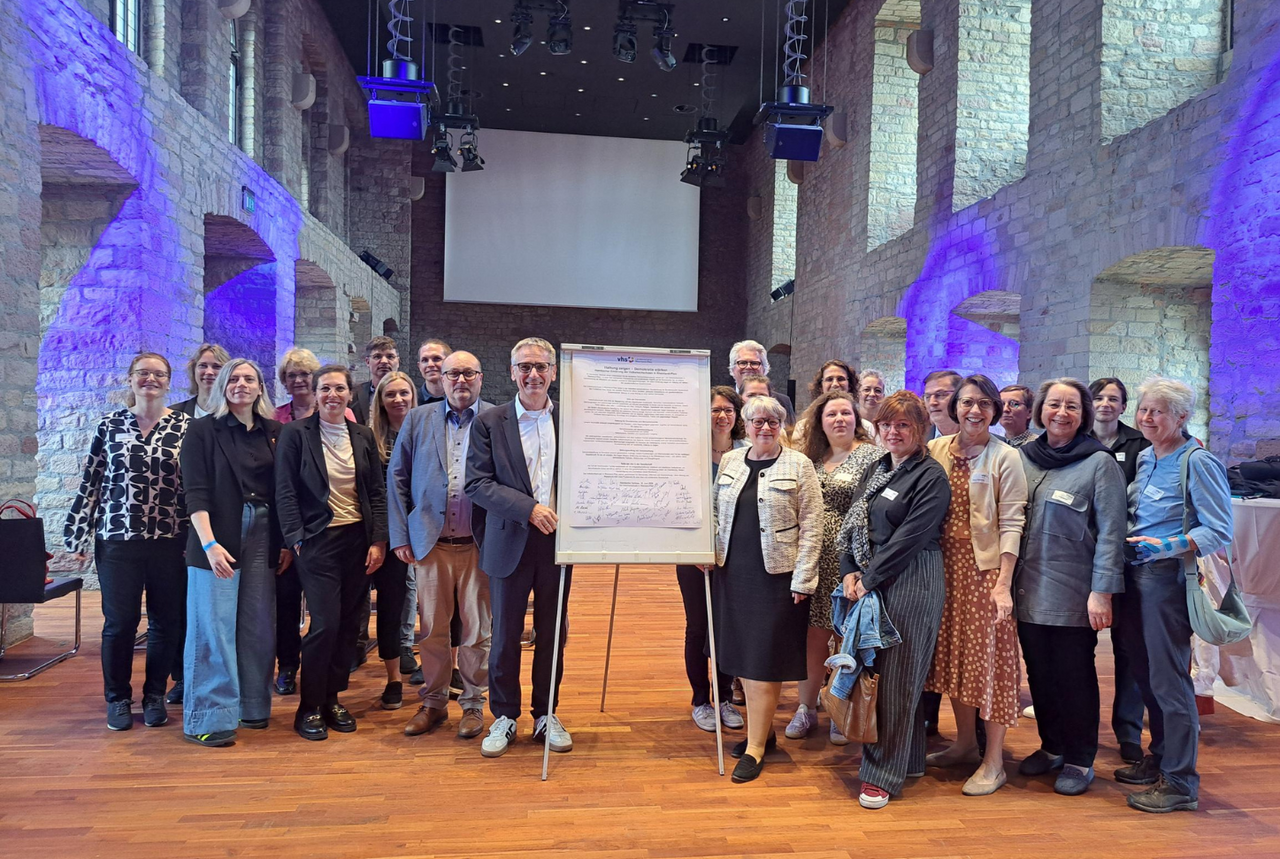 Foto der Mitgliederversammlung 2026 im Hambacher Schloss